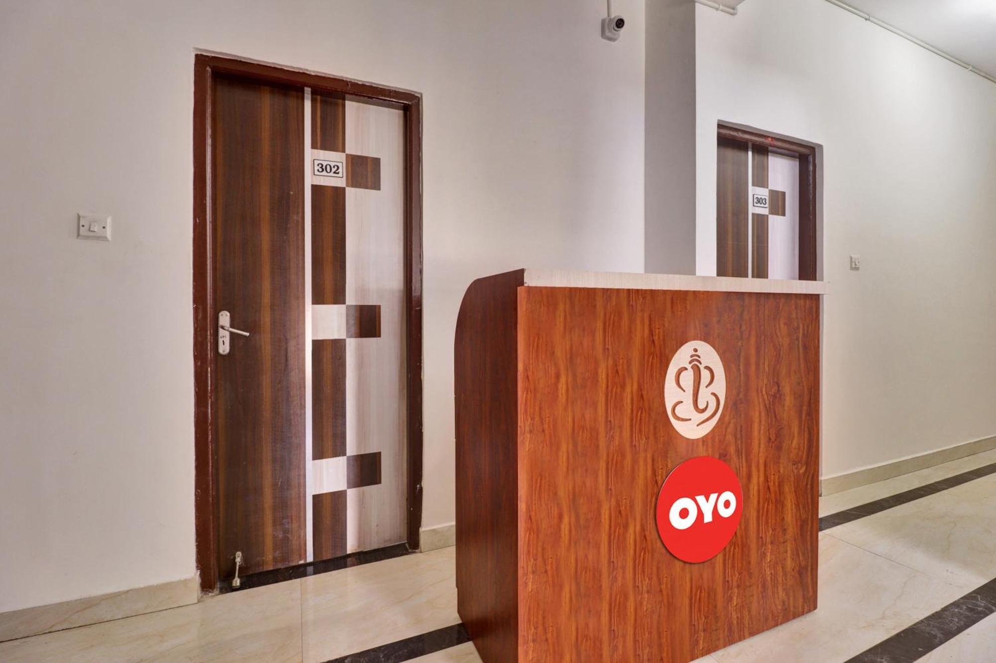 Hotel Millennium Comfort Бангалор Экстерьер фото